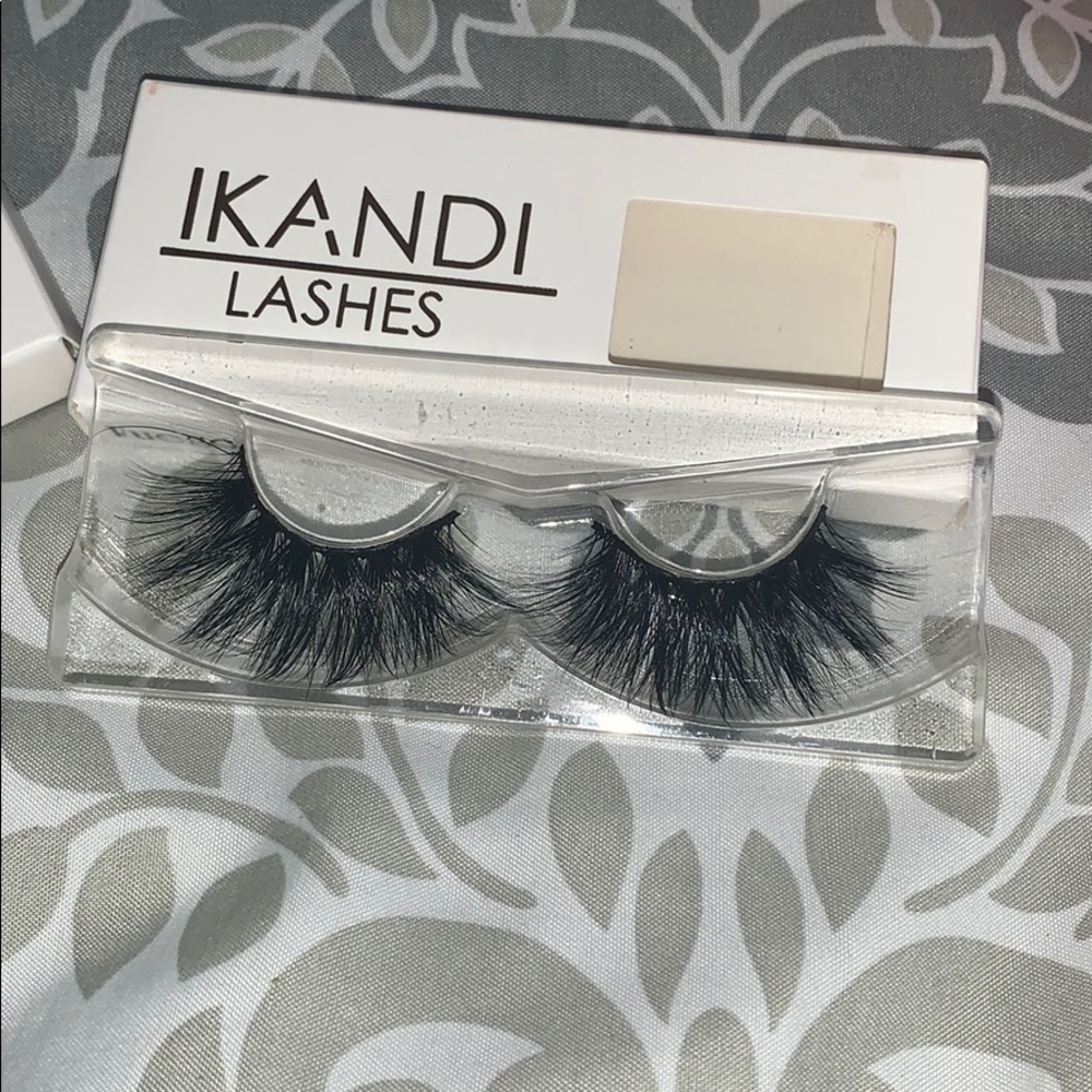 False lashes